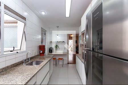 Apartamento para alugar com 104m², 3 quartos e 2 vagas Apartamento para alugar com 104m², 3 quartos e 2 vagasCozinha