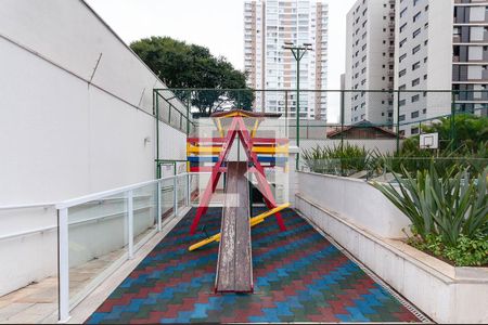 Apartamento para alugar com 104m², 3 quartos e 2 vagas Apartamento para alugar com 104m², 3 quartos e 2 vagasÁrea Comum - Playground