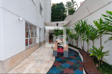 Apartamento para alugar com 104m², 3 quartos e 2 vagas Apartamento para alugar com 104m², 3 quartos e 2 vagasÁrea Comum - Playground