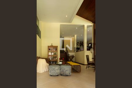 Sala 1 de casa de condomínio à venda com 4 quartos, 428m² em Taquara, Rio de Janeiro