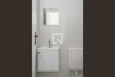 Banheiro de kitnet/studio para alugar com 1 quarto, 15m² em Jardim Japao, São Paulo