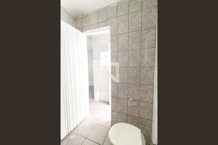 Banheiro de casa para alugar com 1 quarto, 40m² em Itaquera, São Paulo
