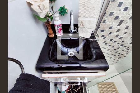 Apartamento à venda com 99m², 4 quartos e sem vagaBanheiro da Suíte