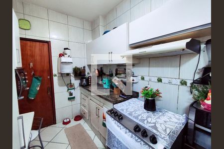 Apartamento à venda com 99m², 4 quartos e sem vagaCozinha 