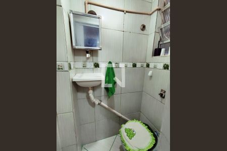 Apartamento à venda com 99m², 4 quartos e sem vagaBanheiro de serviço