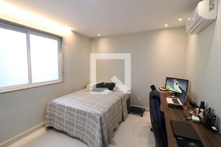 Quarto de apartamento para alugar com 2 quartos, 87m² em Jardim Guanabara, Rio de Janeiro