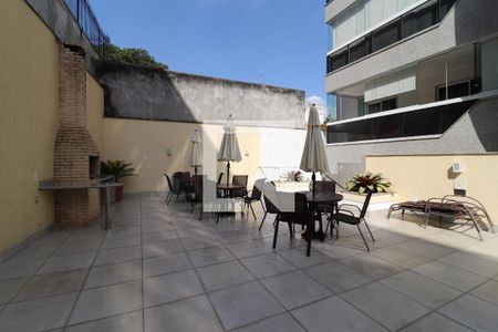 Apartamento para alugar com 87m², 2 quartos e 2 vagasÁrea comum - Piscina