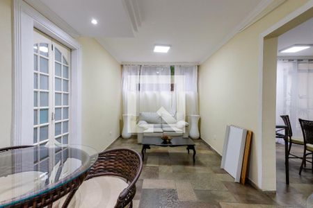 Apartamento para alugar com 96m², 3 quartos e 1 vagaÁrea Comum - Salão de Festas