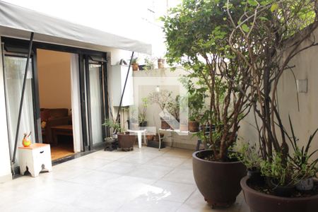 Apartamento para alugar com 131m², 1 quarto e 1 vagaGarden