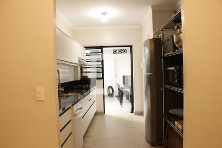 Cozinha de apartamento para alugar com 1 quarto, 131m² em Paraíso, São Paulo