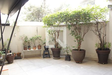 Apartamento para alugar com 131m², 1 quarto e 1 vagaGarden