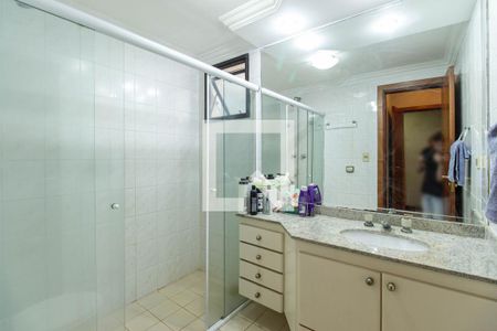 Apartamento à venda com 145m², 5 quartos e 3 vagasBanheiro da Suíte 2