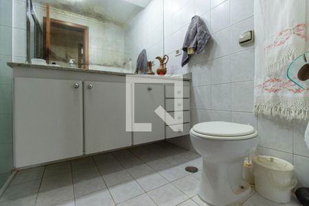Apartamento à venda com 145m², 5 quartos e 3 vagasBanheiro 