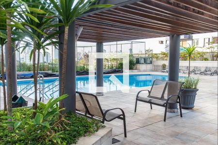 Apartamento à venda com 145m², 5 quartos e 3 vagasÁrea comum - Piscina