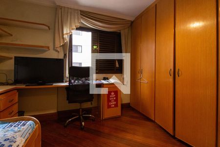 Apartamento à venda com 145m², 5 quartos e 3 vagasSuíte 2