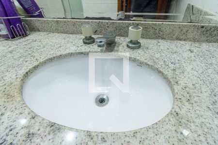 Apartamento à venda com 145m², 5 quartos e 3 vagasBanheiro da Suíte 2