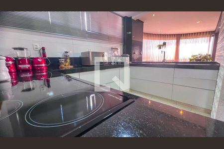 Apartamento à venda com 147m², 4 quartos e 4 vagasCozinha 