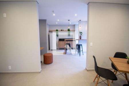 Apartamento para alugar com 42m², 2 quartos e sem vagaÁrea comum - Salão de Festas