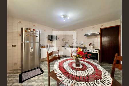 Casa à venda com 224m², 3 quartos e 2 vagasCozinha