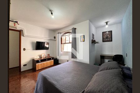 Casa à venda com 224m², 3 quartos e 2 vagasQuarto 1