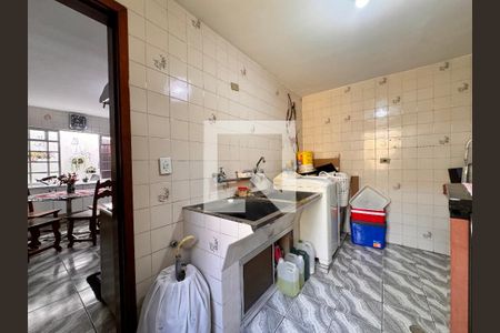 Casa à venda com 224m², 3 quartos e 2 vagasLavanderia