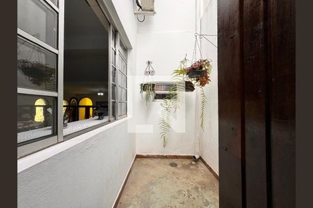 Casa à venda com 224m², 3 quartos e 2 vagasÁrea de Serviço