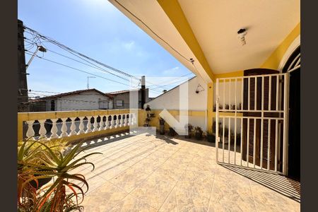 Casa à venda com 224m², 3 quartos e 2 vagasVaranda