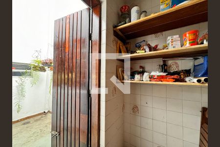 Casa à venda com 224m², 3 quartos e 2 vagasDespensa 