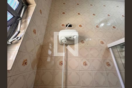 Casa à venda com 224m², 3 quartos e 2 vagasBanheiro 