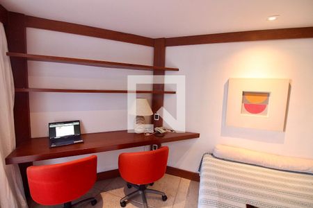 Suíte de apartamento para alugar com 1 quarto, 54m² em Barra da Tijuca, Rio de Janeiro