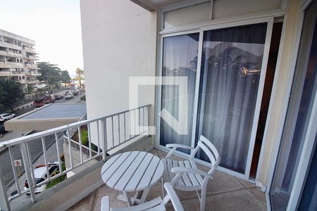 Varanda da Sala de apartamento para alugar com 1 quarto, 54m² em Barra da Tijuca, Rio de Janeiro