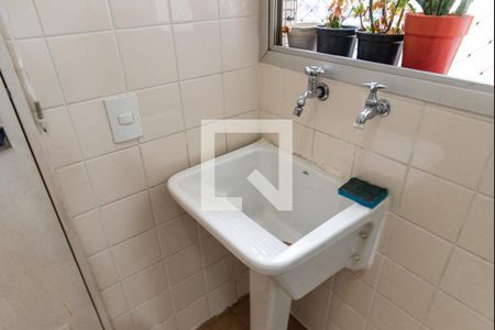 Apartamento à venda com 73m², 3 quartos e 2 vagas Apartamento à venda com 73m², 3 quartos e 2 vagasÁrea de serviço