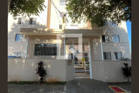 Apartamento à venda com 70m², 3 quartos e 1 vaga Apartamento à venda com 70m², 3 quartos e 1 vagaFachada