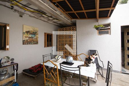 Casa à venda com 178m², 3 quartos e 5 vagasQuintal