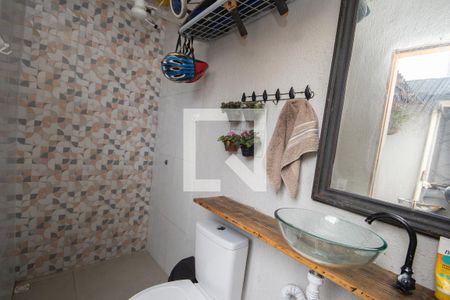 Casa à venda com 178m², 3 quartos e 5 vagasÁrea comum - Banheiro da Piscina