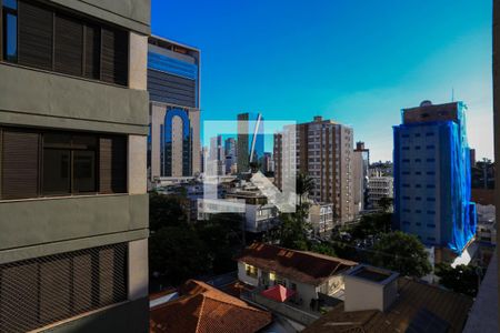 Quarto 1 de apartamento para alugar com 3 quartos, 170m² em Santo Agostinho, Belo Horizonte
