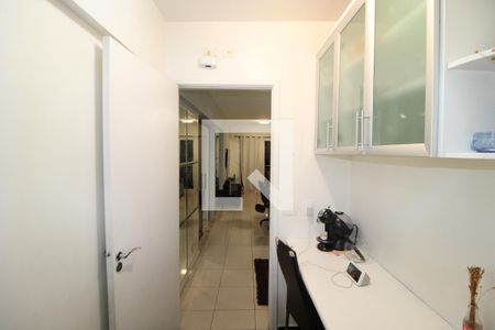 Apartamento à venda com 66m², 2 quartos e 2 vagasEscritório