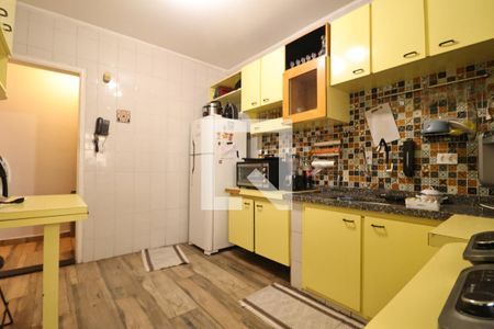 Cozinha de apartamento para alugar com 2 quartos, 70m² em Vila Pauliceia, São Paulo