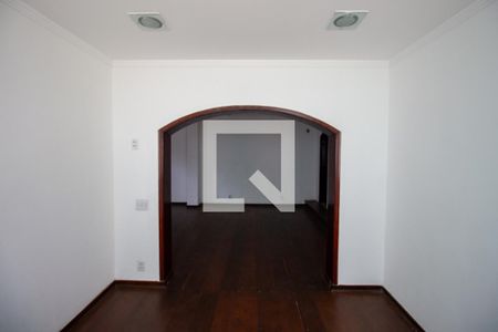 Escritório de casa para alugar com 3 quartos, 250m² em Itaim Paulista, São Paulo
