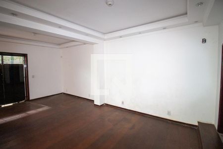 Sala de casa para alugar com 3 quartos, 250m² em Itaim Paulista, São Paulo