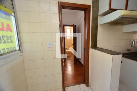 Apartamento à venda com 95m², 3 quartos e 2 vagas Apartamento à venda com 95m², 3 quartos e 2 vagasÁrea de serviço