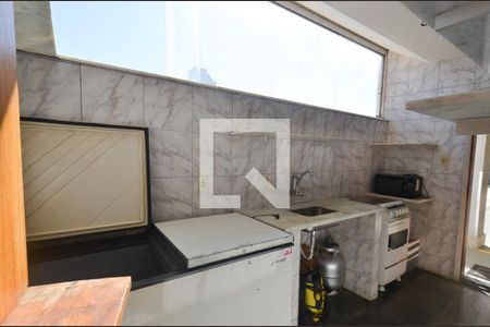 Apartamento à venda com 95m², 3 quartos e 2 vagas Apartamento à venda com 95m², 3 quartos e 2 vagasDetalhe da área de serviço