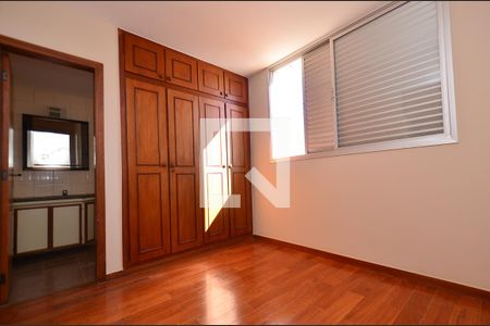 Apartamento à venda com 95m², 3 quartos e 2 vagas Apartamento à venda com 95m², 3 quartos e 2 vagasQuarto