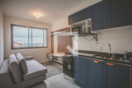 Sala / Cozinha de apartamento para alugar com 1 quarto, 24m² em Vila Clementino, São Paulo