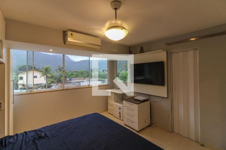 Suíte de casa para alugar com 3 quartos, 180m² em Vargem Pequena, Rio de Janeiro