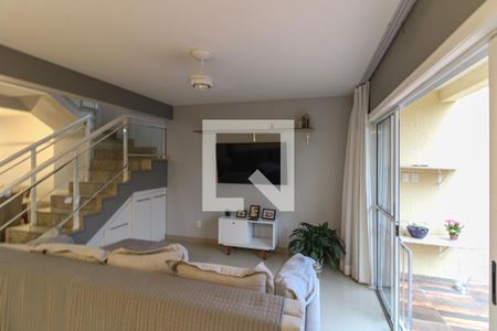 Sala de casa para alugar com 3 quartos, 180m² em Vargem Pequena, Rio de Janeiro