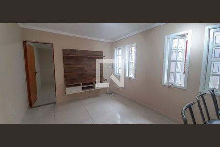 Sala de casa para alugar com 2 quartos, 150m² em Vila Yolanda, Osasco