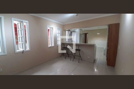 Sala de casa para alugar com 2 quartos, 150m² em Vila Yolanda, Osasco