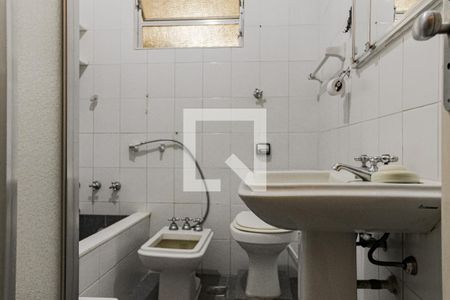 Apartamento à venda com 74m², 2 quartos e sem vagaBanheiro Social