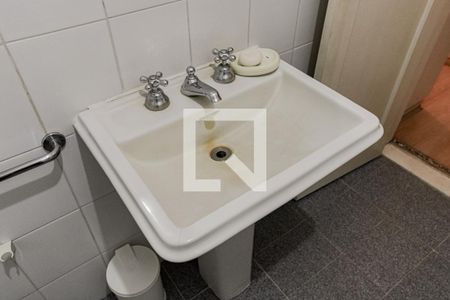 Apartamento à venda com 74m², 2 quartos e sem vagaBanheiro Social